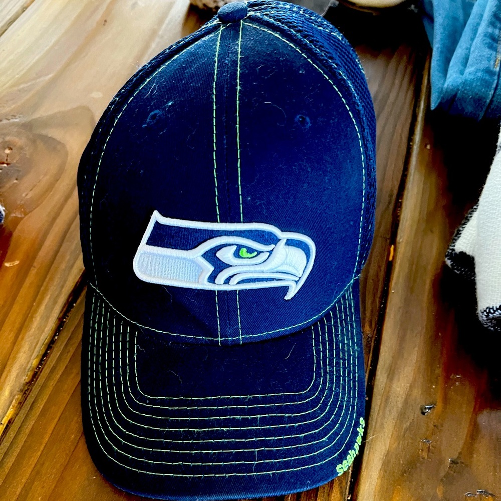 Mens Seahawk’s fitted hat